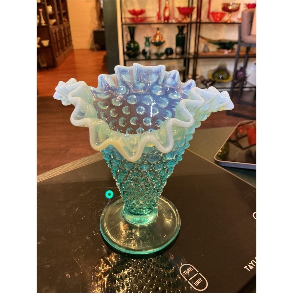 Vintage Fenton Glass 5.5" Blue Opalescent Hobnail Ruffled Trumpet Vase - Picture 4 of 10